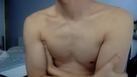 Snapshot of caobicao chatting on 01-18-25, 04:53 contrast moe online show from 01-18-25, 04:53