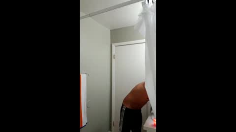 capetillomarco115 online show from 03-18-26, 08:39