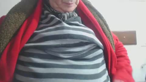 Snapshot of capitanfuturo44 chatting on 02-20-25, 09:22 Cinzia  ex regina  online show from 02-20-25, 09:22