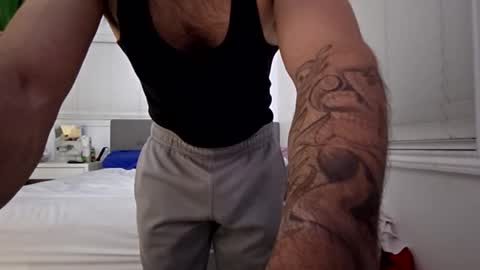 cappinrc8 online show from 11-22-25, 07:29