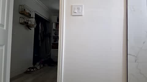 cappinrc8 online show from 04-12-26, 08:47