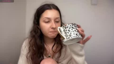 Emma online show from 02-10-25, 02:26