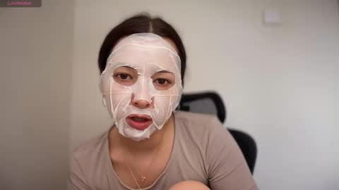 Emma online show from 02-14-25, 10:49