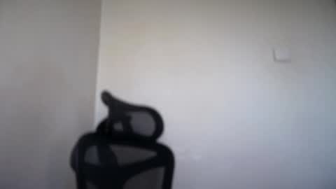 Emma online show from 04-29-26, 05:55