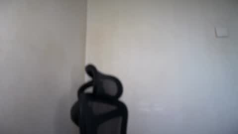Emma online show from 06-17-26, 06:38
