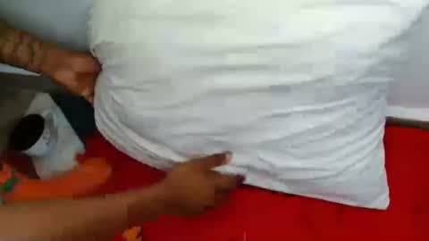 Snapshot of capt_ain chatting on 10-28-25, 08:18 Captain online show from 10-28-25, 08:18