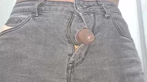 Snapshot of captain_juicyprecum chatting on 01-23-25, 09:29 captian juicyprecum online show from 01-23-25, 09:29