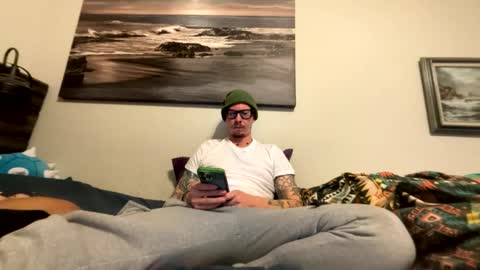 Snapshot of captaincumgun chatting on 02-08-26, 06:06 Captaincumgun online show from 02-08-26, 06:06