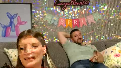 Cara and Cole online show from 05-03-26, 03:56