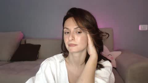 Snapshot of carakat chatting on 12-14-24, 11:12 carakat online show from 12-14-24, 11:12