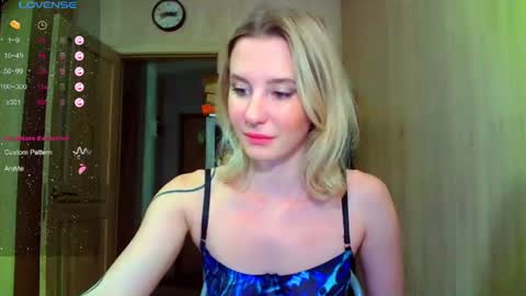Snapshot of caramel_pie_ chatting on 07-23-26, 10:08 caramel online show from 07-23-26, 10:08