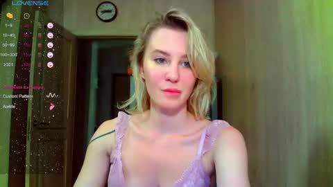 Snapshot of caramel_pie_ chatting on 07-26-26, 08:38 caramel online show from 07-26-26, 08:38
