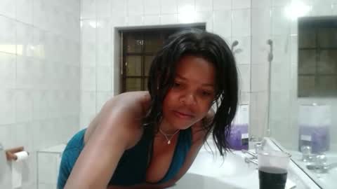 fifi online show from 04-12-26, 07:41