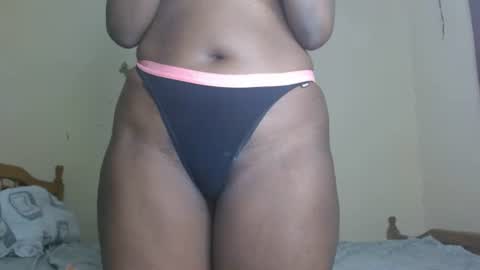 Snapshot of caramelebony_ chatting on 03-02-25, 01:38 caramelebony_ online show from 03-02-25, 01:38