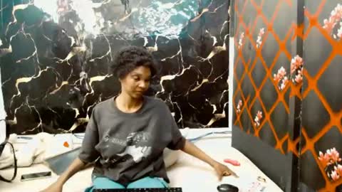 Snapshot of caramelminxx_ chatting on 07-07-26, 07:34 caramelminxx_ online show from 07-07-26, 07:34