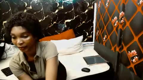 Snapshot of caramelminxx_ chatting on 07-14-26, 08:30 caramelminxx_ online show from 07-14-26, 08:30