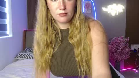 Lana online show from 04-16-26, 03:29