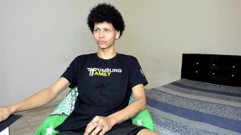 Carlos and Cristian  online show from 01-11-25, 01:11