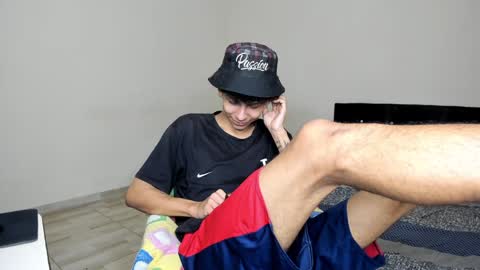 Carlos and Cristian  online show from 01-21-25, 07:15