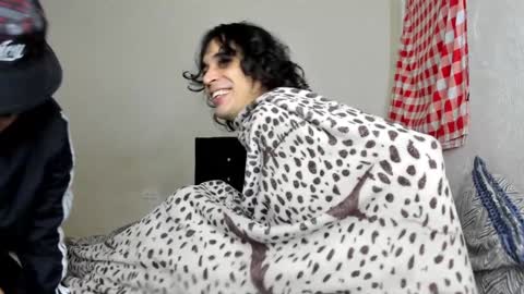 Carlos and Cristian  online show from 01-22-25, 09:02