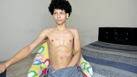 Carlos and Cristian  online show from 01-27-25, 08:40