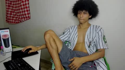 Carlos and Cristian  online show from 11-02-25, 10:28