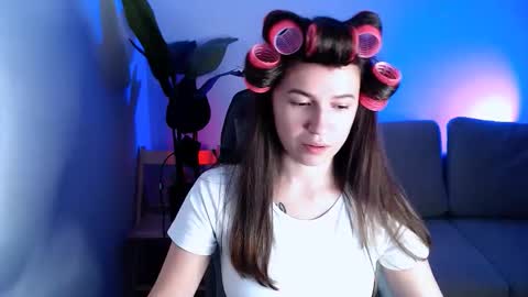 Mary online show from 11-30-25, 10:14