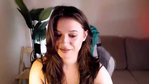 Mary online show from 12-05-25, 04:43