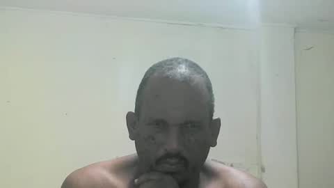 Snapshot of carimojama chatting on 12-16-25, 05:01 carimojama online show from 12-16-25, 05:01