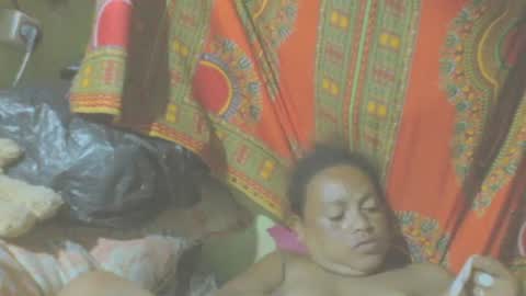 carinesexy69 online show from 02-04-25, 11:49