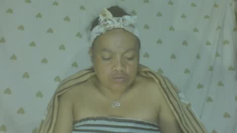 carinesexy69 online show from 06-24-26, 06:40