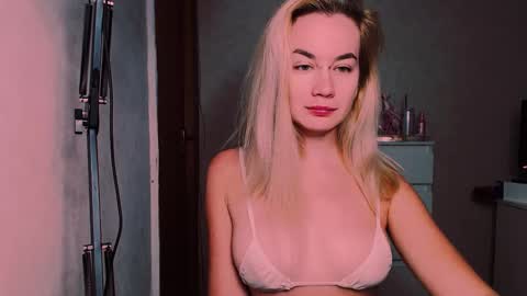 Carin online show from 09-27-25, 05:12