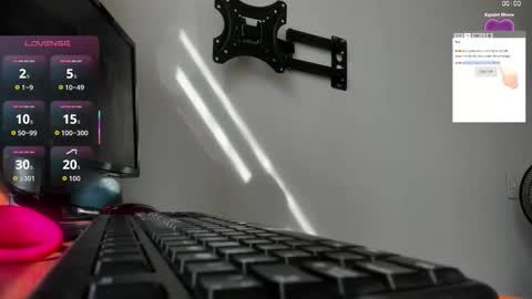 Snapshot of caritodior1 chatting on 10-08-25, 01:42 caritodior1 online show from 10-08-25, 01:42