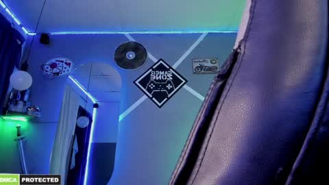 Snapshot of carl_smithh chatting on 01-19-25, 05:05 Carl online show from 01-19-25, 05:05