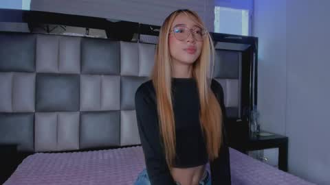 carla__js online show from 05-12-26, 01:19