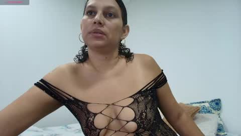 carlaantonellii online show from 05-20-26, 01:06