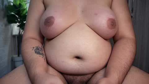 NO FREE HERE IF YOUR BROKE DONT STAY HERE online show from 12-01-25, 08:03