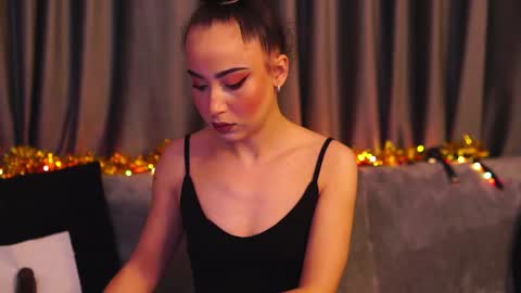 Snapshot of carlagavin chatting on 12-31-24, 08:26 CarlaGavin online show from 12-31-24, 08:26