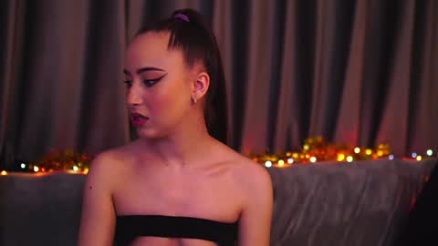 Snapshot of carlagavin chatting on 02-03-25, 01:40 CarlaGavin online show from 02-03-25, 01:40