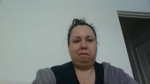 Carlaruth online show from 10-30-25, 05:20