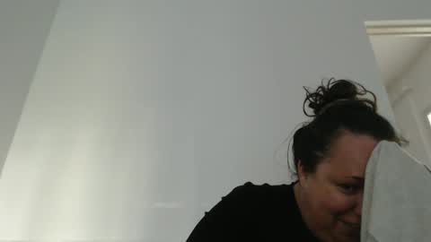 Carlaruth online show from 04-14-26, 03:07