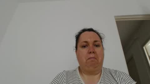 Carlaruth online show from 04-16-26, 04:02