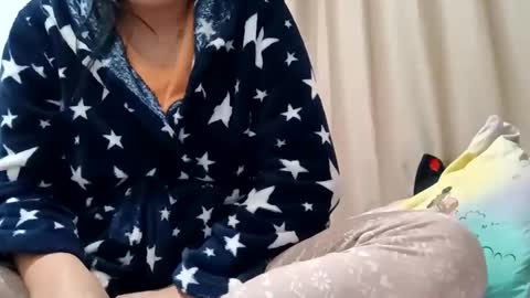 Snapshot of carlasweet00 chatting on 10-15-25, 01:17 carlasweet00 online show from 10-15-25, 01:17