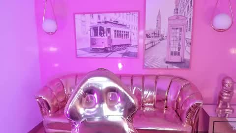 Snapshot of carlie_mayer chatting on 03-06-25, 02:29 CARLYE online show from 03-06-25, 02:29