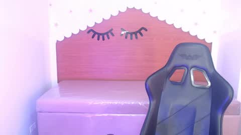 CARLYE   online show from 11-15-25, 03:15