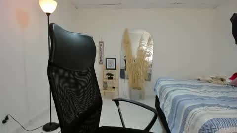 Snapshot of carlitosex09 chatting on 02-23-26, 06:27 master online show from 02-23-26, 06:27