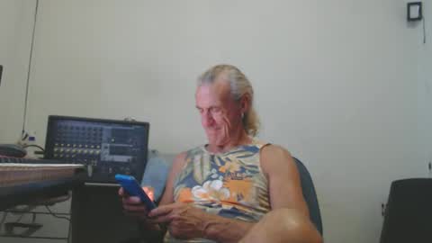 carlos online show from 02-09-26, 09:52