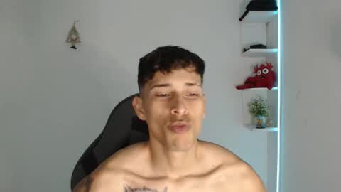 Snapshot of carlossmi01 chatting on 03-15-26, 04:24 carlossmi01 online show from 03-15-26, 04:24