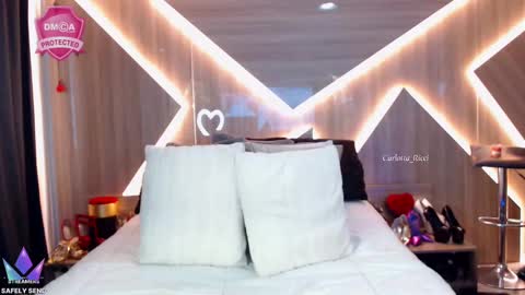 Snapshot of carlotta_ricci chatting on 02-27-25, 07:15 Carla Carla I am sensual goddes and i was born for loveworshipping and enjoyment. online show from 02-27-25, 07:15