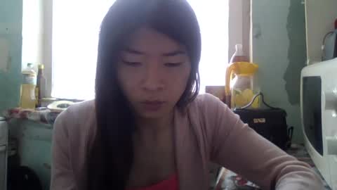 CarlyJoy online show from 01-28-25, 09:30